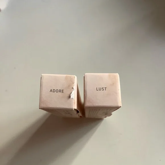 Dear Dahlia Satin Glow Lip Stain- multiple shades - Picture 3 of 4